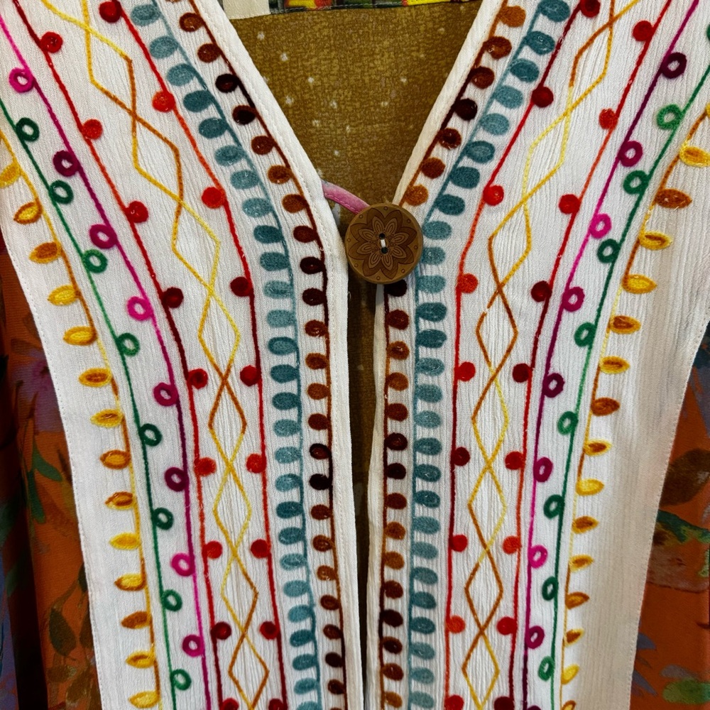 John Mark Multicolor Floral Embroidered V-Neck Top - Picture 5 of 12